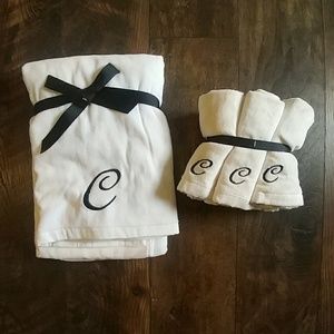 Monogram "C" Towel & Washclothes Set